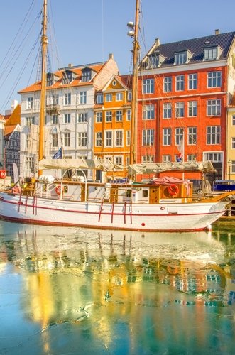 Copenhagen Card: Casas coloridas e barco em Nyhavn, Copenhaga